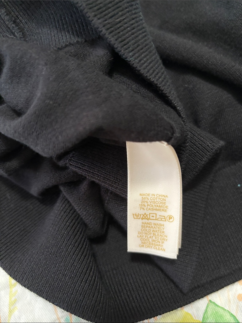 Kate Spade  Lightweight sweater Black Women's Bow-Sleeve Top - Picture 3 of 3